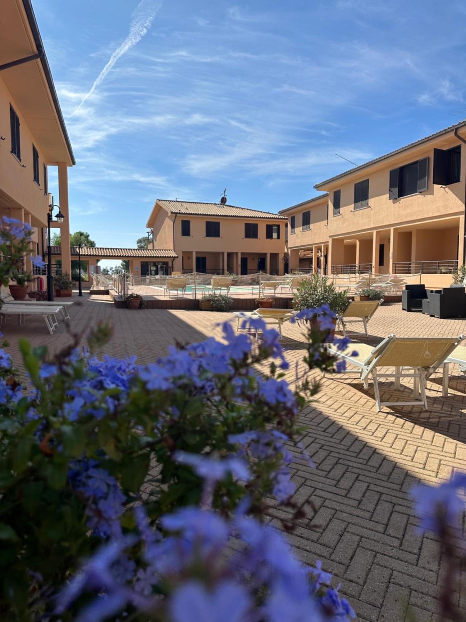 Residence Talamone Il Poderino Exterior foto